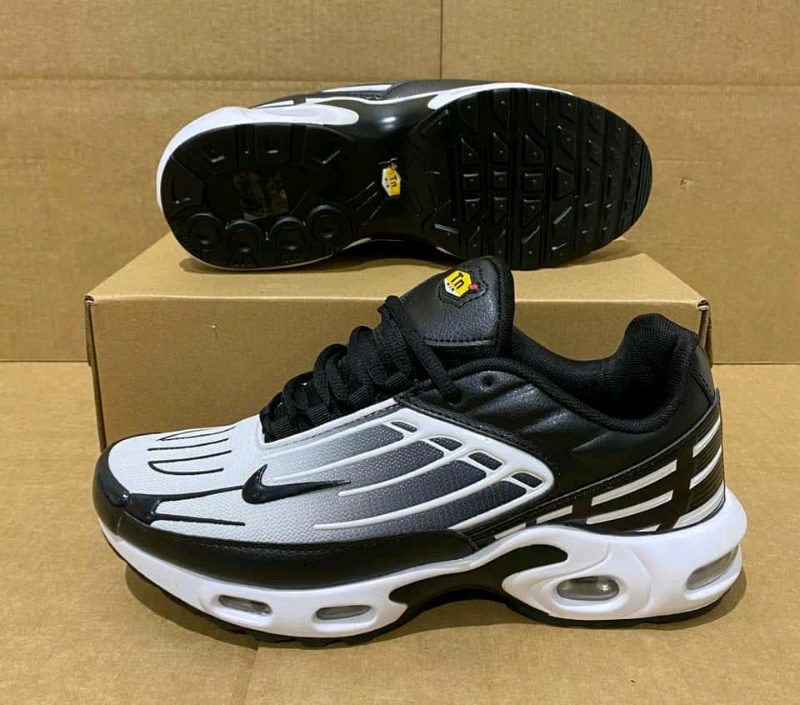black and white tns mens